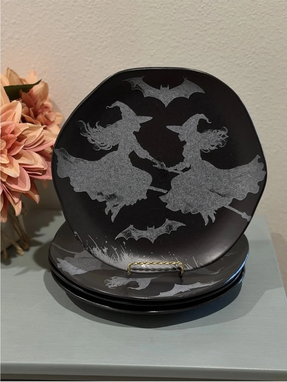 New Corona Halloween Flying Witches Black Dinner Plates 10.5